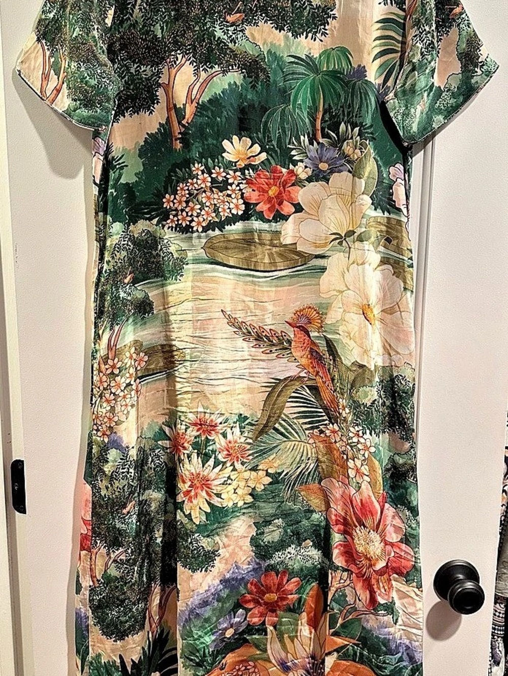 Farm Rio Short-Sleeve Garden Midi Dress Green & Multicolor Medium